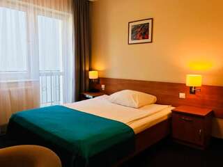 Отель Hotel La Siesta & Medical Spa Ястшембя-Гура Двухместный номер эконом-класса с 1 кроватью-3